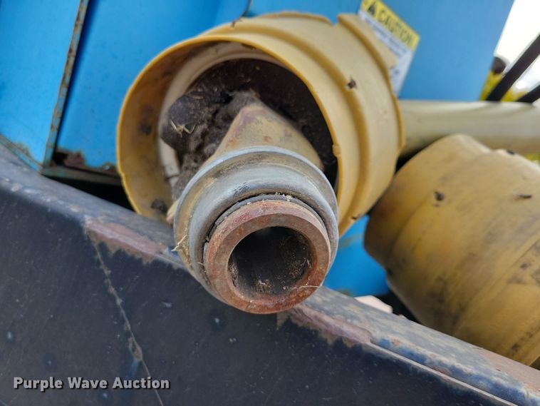 image for item OH9284 Goosen Versa-Vac turf sweeper