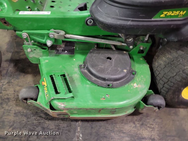 image for item OH9295 2015 John Deere Z925M ZTR lawn mower