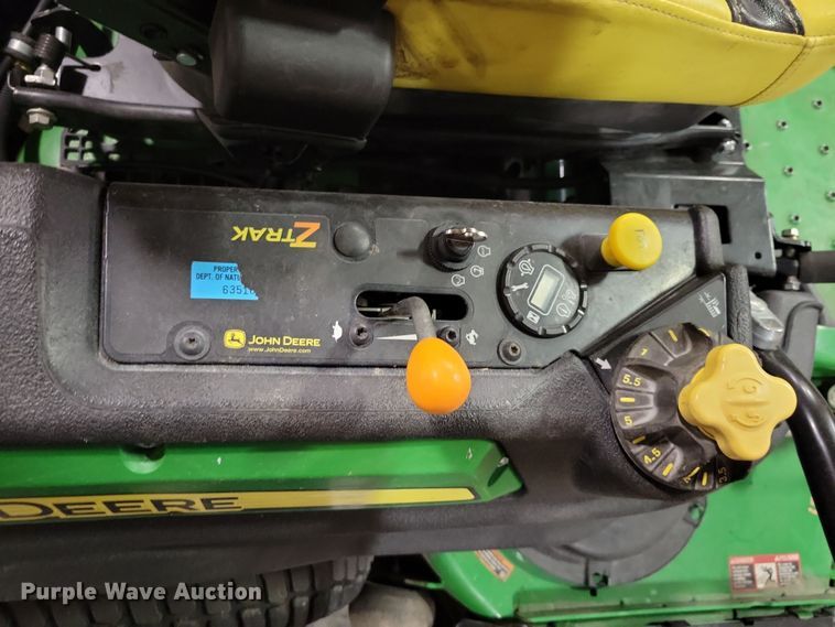 image for item OH9295 2015 John Deere Z925M ZTR lawn mower