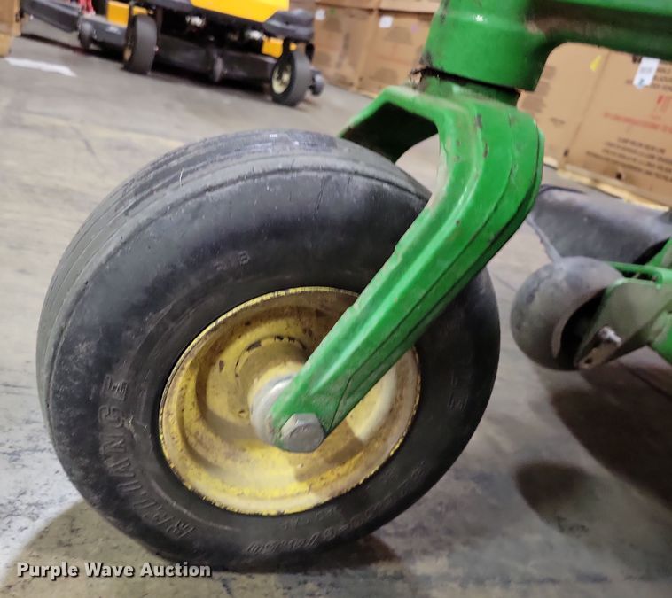 image for item OH9295 2015 John Deere Z925M ZTR lawn mower