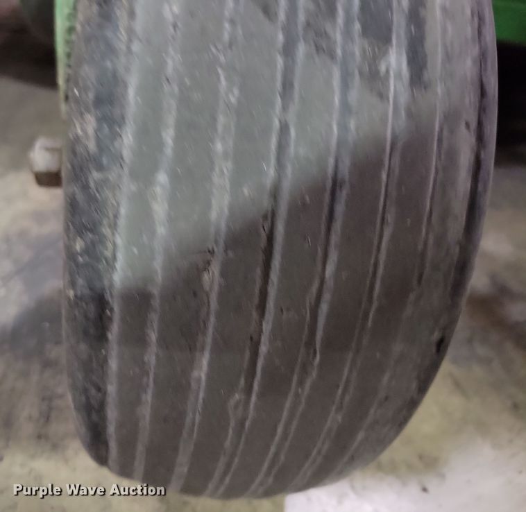 image for item OH9295 2015 John Deere Z925M ZTR lawn mower