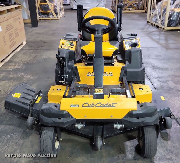 image for item OH9296 2016 Cub Cadet Z-Force S lawn mower