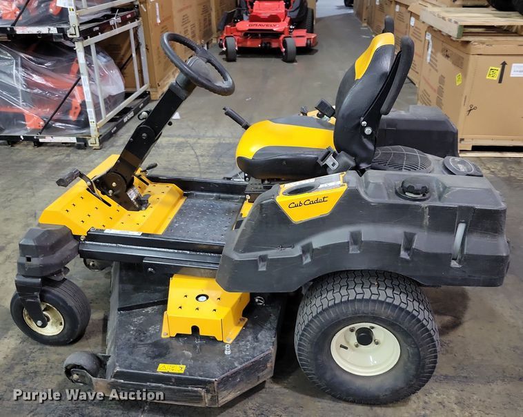 image for item OH9296 2016 Cub Cadet Z-Force S lawn mower