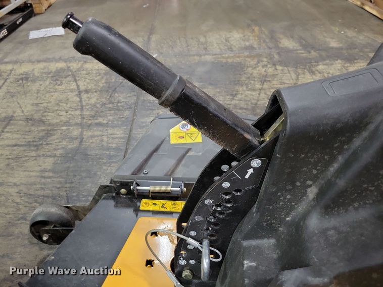 image for item OH9296 2016 Cub Cadet Z-Force S lawn mower