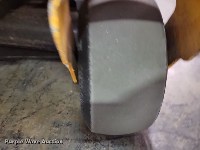 image for item OH9299 2022 Cub Cadet ZTI ZTR lawn mower