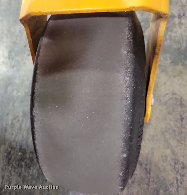 image for item OH9299 2022 Cub Cadet ZTI ZTR lawn mower