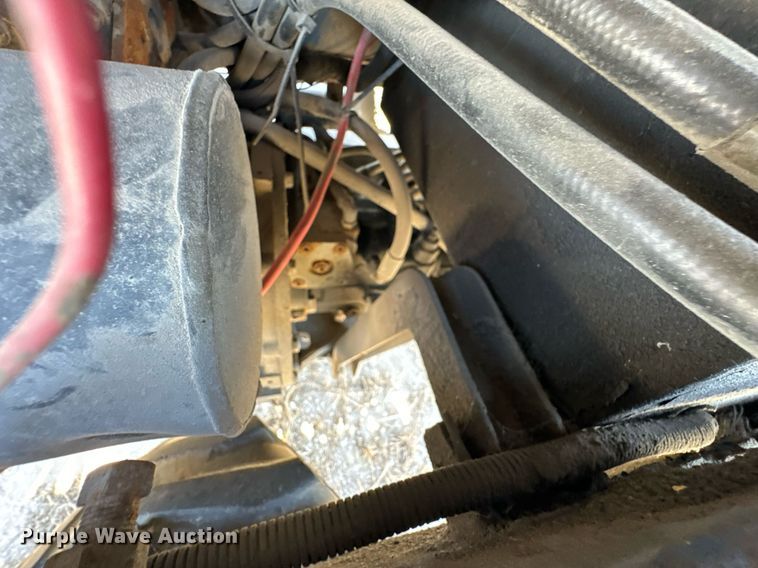 image for item OJ9466 PiggyBack Princeton forklift