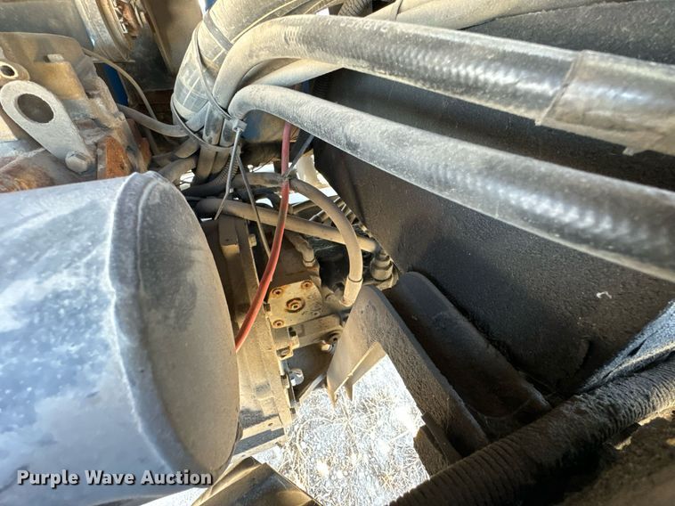 image for item OJ9466 PiggyBack Princeton forklift