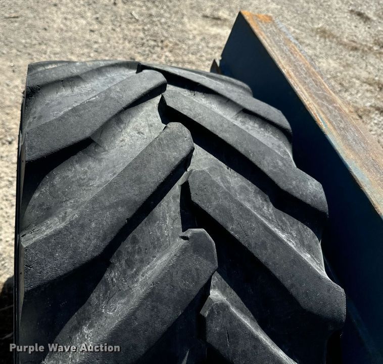 image for item OJ9466 PiggyBack Princeton forklift