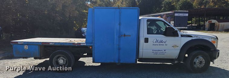 image for item OJ9894 2011 Ford F550 truck cab and chassis