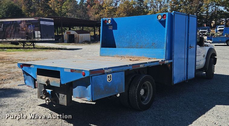 image for item OJ9894 2011 Ford F550 truck cab and chassis