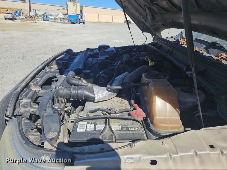 image for item OJ9894 2011 Ford F550 truck cab and chassis