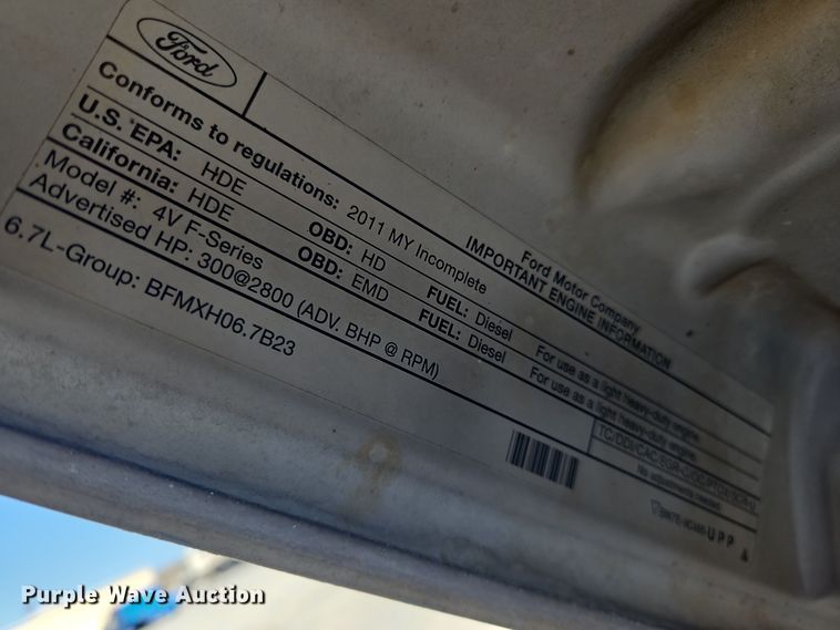 image for item OJ9894 2011 Ford F550 truck cab and chassis