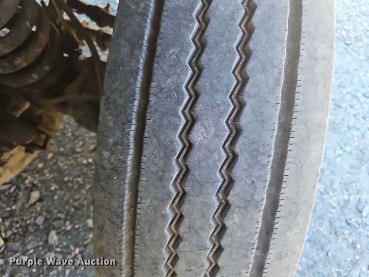 image for item OJ9894 2011 Ford F550 truck cab and chassis