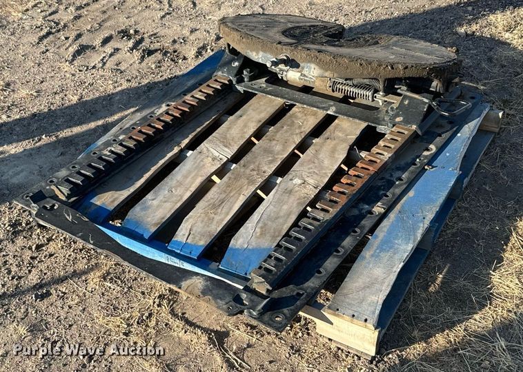 image for item ZA0512 (2) fifth wheel plates