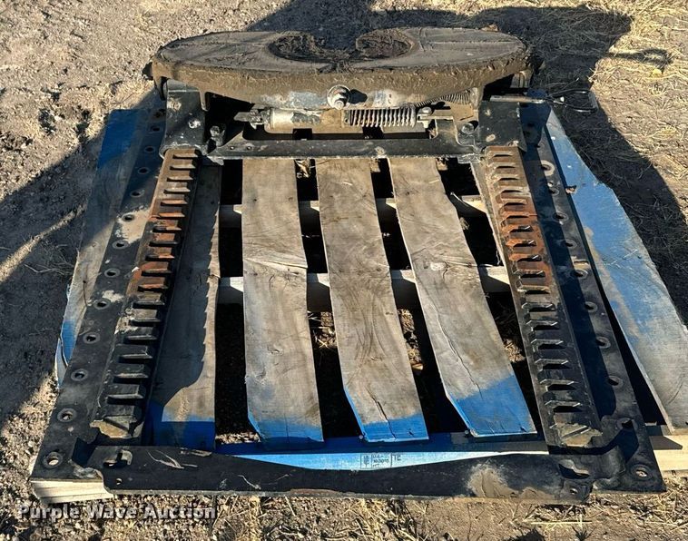 image for item ZA0512 (2) fifth wheel plates