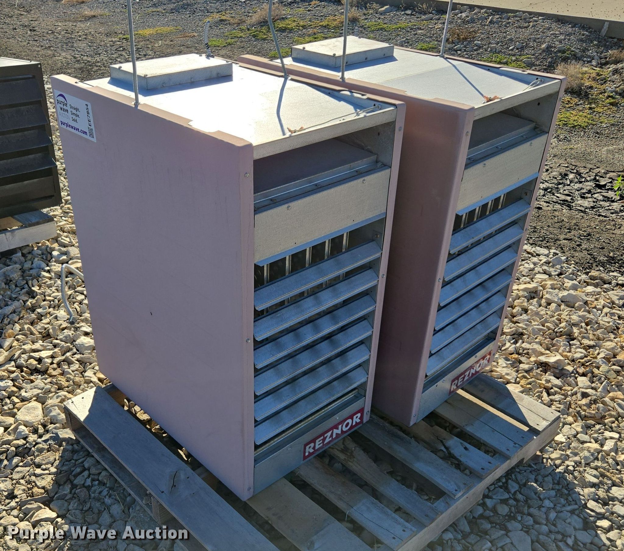 (2) Reznor heaters in Wamego, KS Item EE7854 for sale Purple Wave