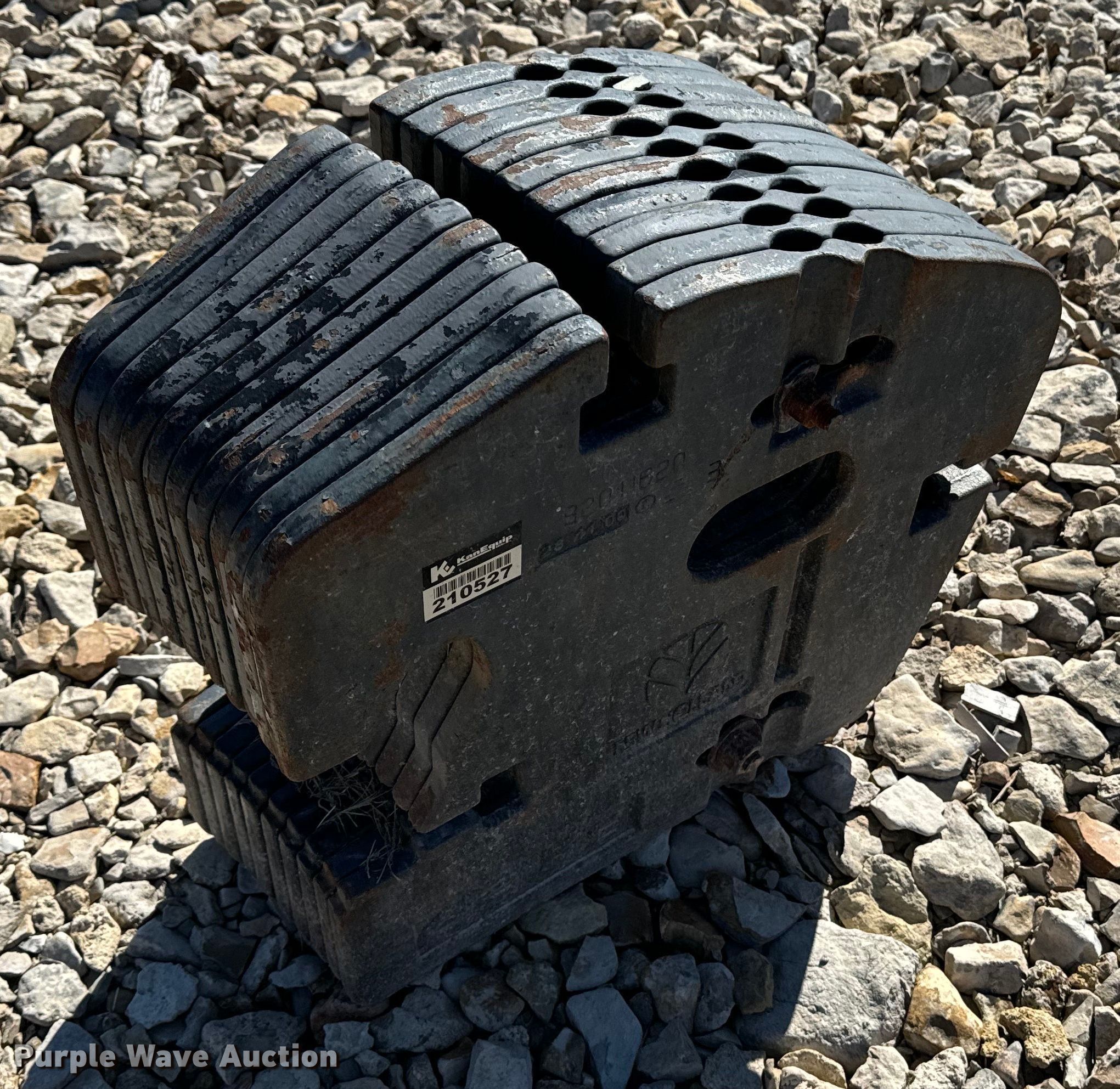 (10) 45kg New Holland weights in Wamego, KS Item EE7859 for sale