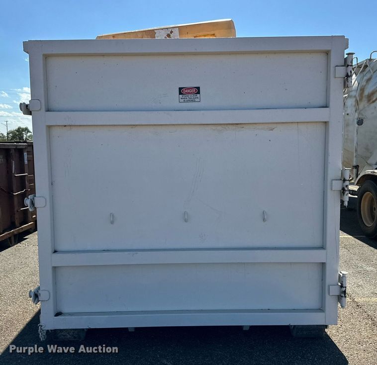 image for item DD3404 Roll-off dumpster