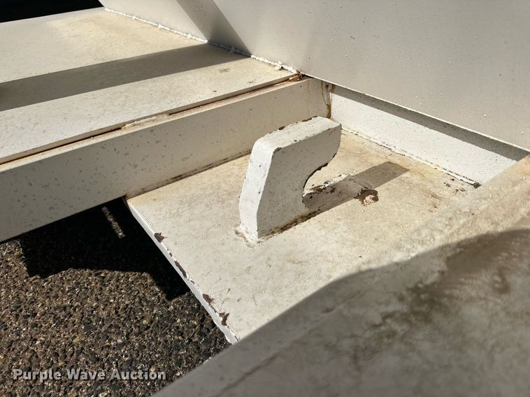 image for item DD3404 Roll-off dumpster