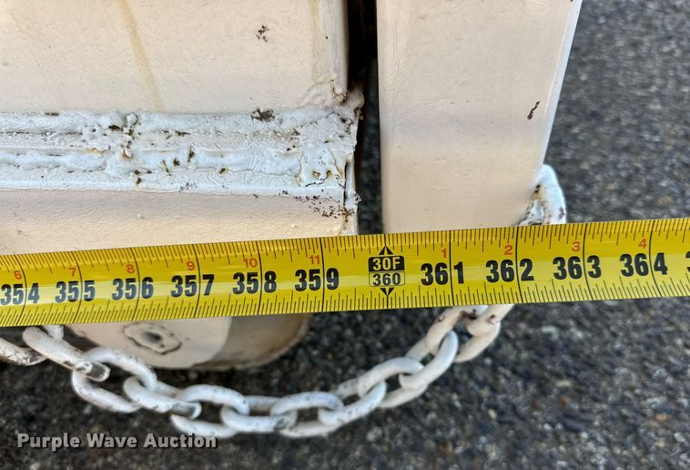 image for item DD3404 Roll-off dumpster