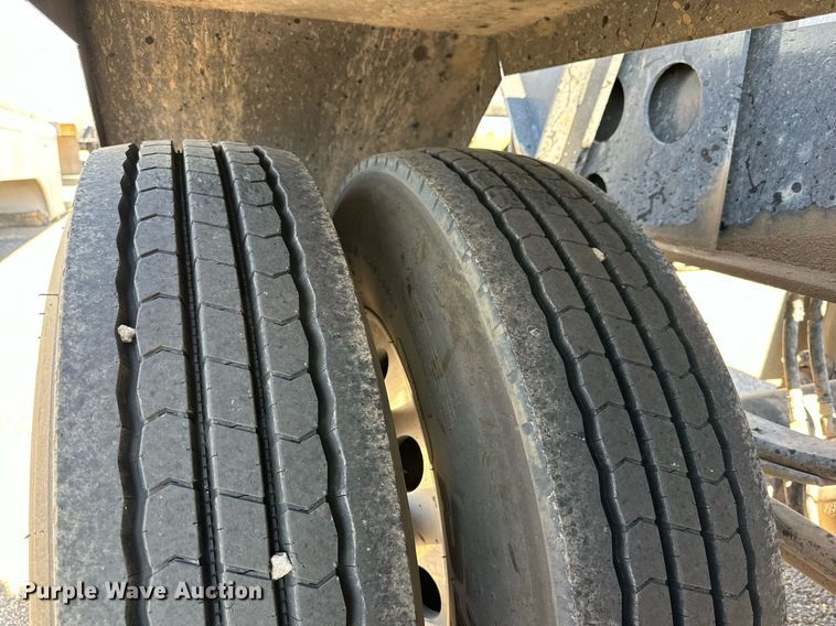 image for item DD3405 2025 Benlee TASLDS33F roll-off container trailer