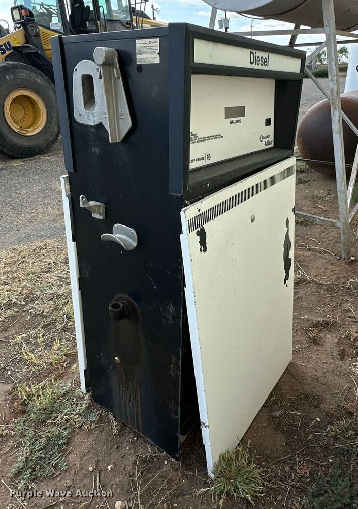 image for item DD3412 Atlas Gas Boy diesel pump