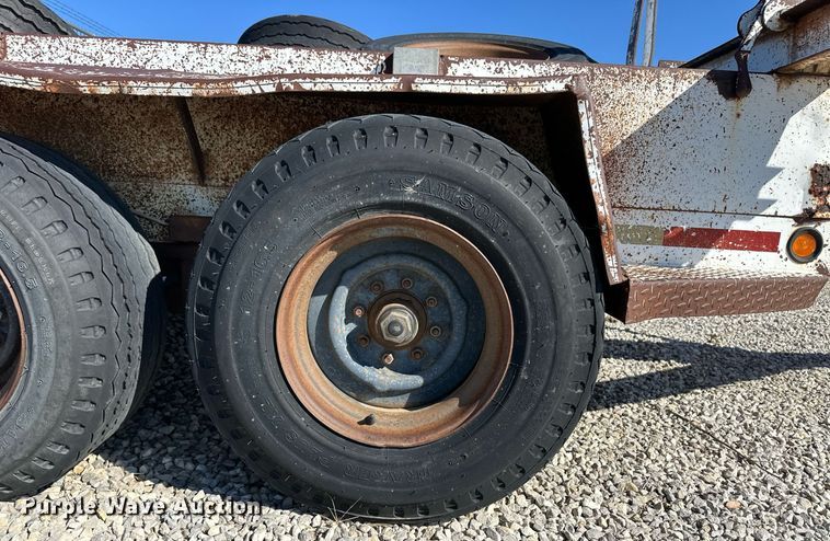 image for item DL0479 1992 Kiefer pole trailer