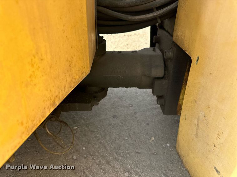 image for item DN0816 2005 Dynapac  CC122 double drum vibratory roller