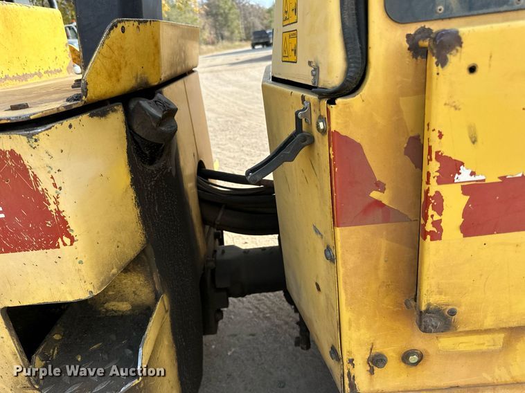 image for item DN0816 2005 Dynapac  CC122 double drum vibratory roller