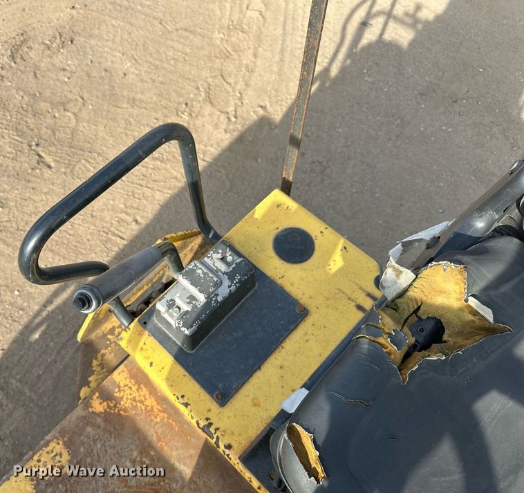 image for item DN0816 2005 Dynapac  CC122 double drum vibratory roller