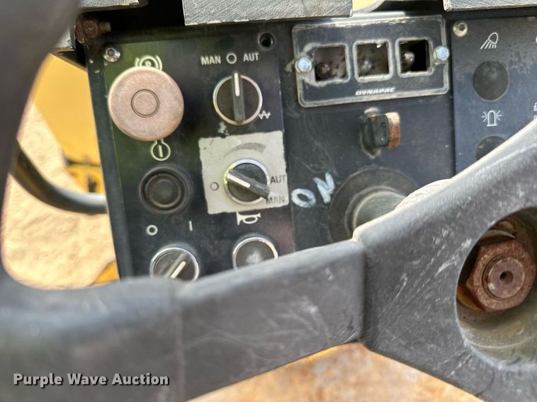 image for item DN0816 2005 Dynapac  CC122 double drum vibratory roller