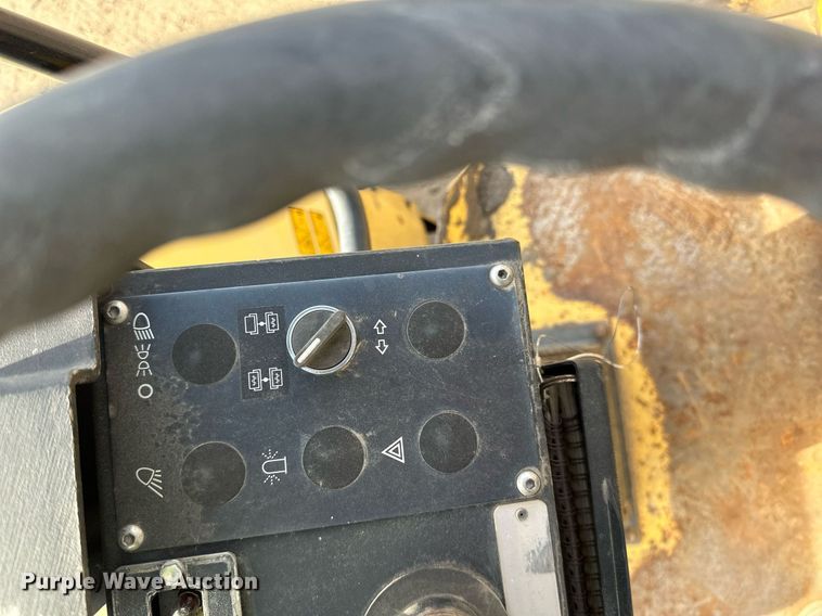 image for item DN0816 2005 Dynapac  CC122 double drum vibratory roller