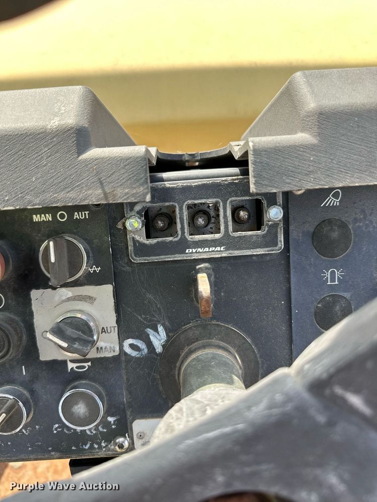 image for item DN0816 2005 Dynapac  CC122 double drum vibratory roller