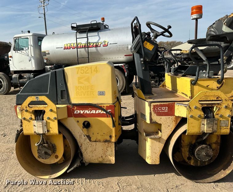 image for item DN0817 2005 Dynapac  CC122 double drum vibratory roller