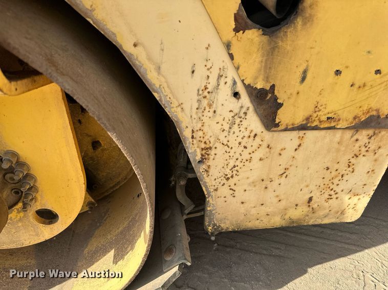 image for item DN0817 2005 Dynapac  CC122 double drum vibratory roller