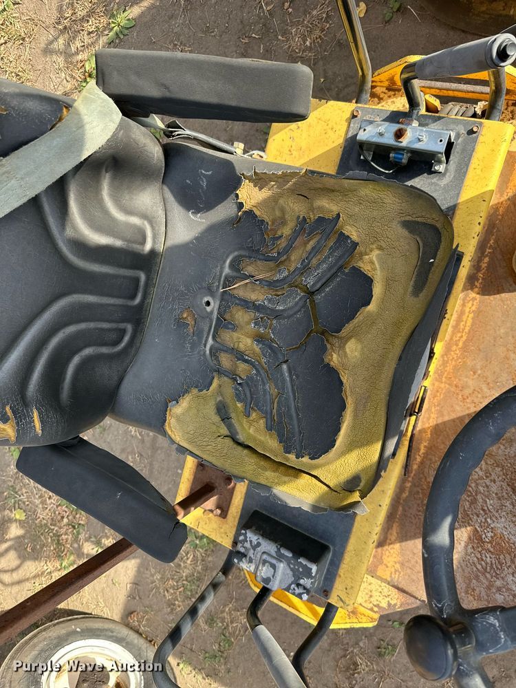 image for item DN0817 2005 Dynapac  CC122 double drum vibratory roller