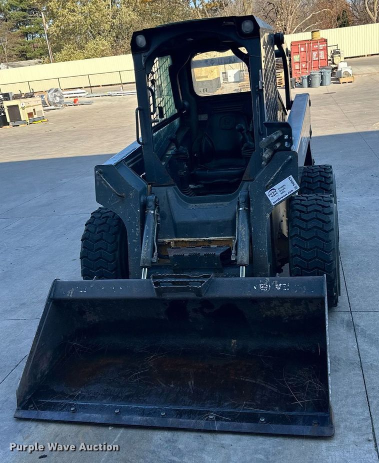 image for item DN0829 2010 John Deere 320D  skid steer loader