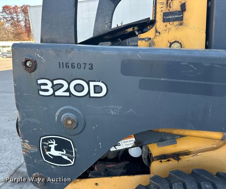 image for item DN0829 2010 John Deere 320D  skid steer loader
