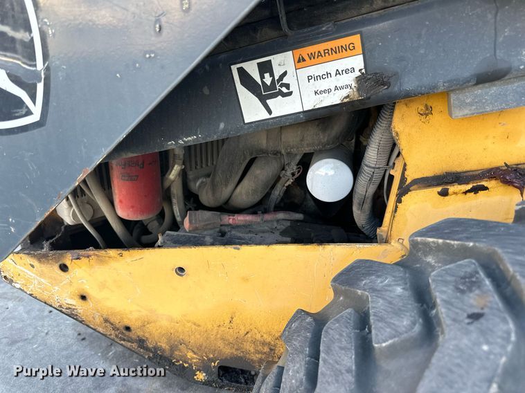 image for item DN0829 2010 John Deere 320D  skid steer loader