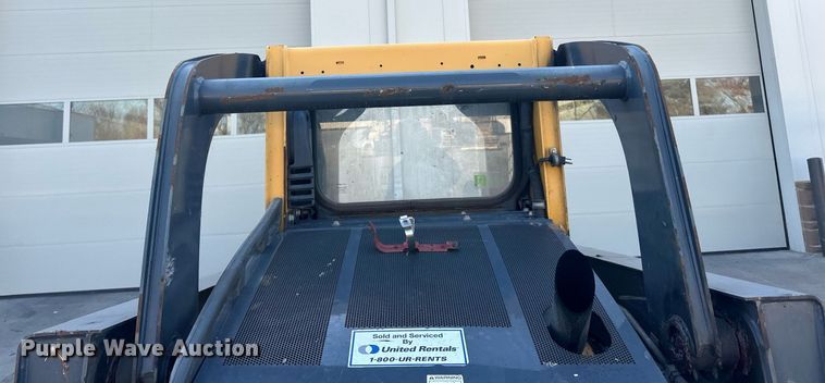 image for item DN0829 2010 John Deere 320D  skid steer loader