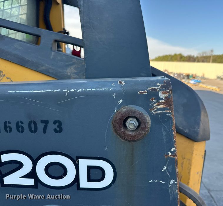 image for item DN0829 2010 John Deere 320D  skid steer loader