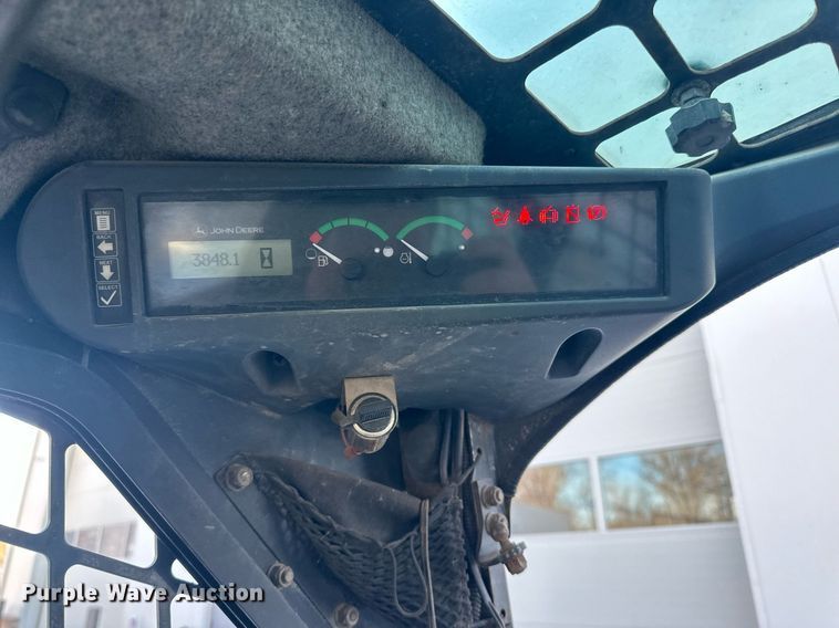 image for item DN0829 2010 John Deere 320D  skid steer loader