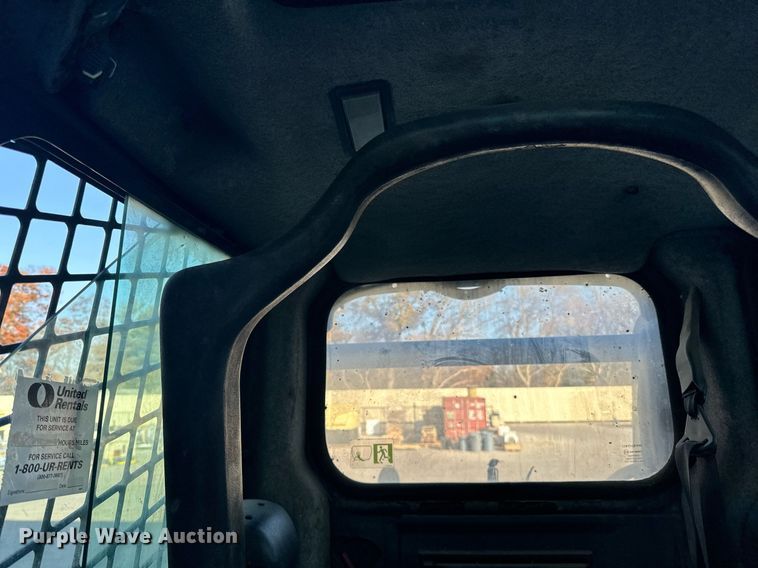 image for item DN0829 2010 John Deere 320D  skid steer loader