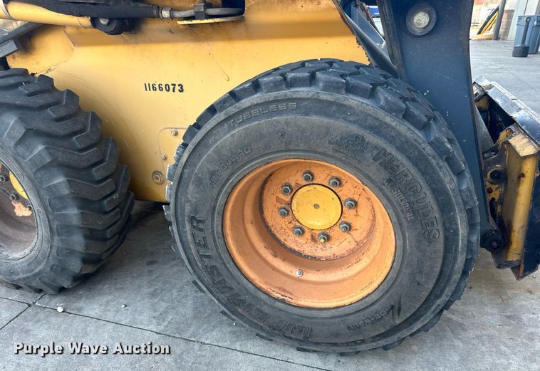 image for item DN0829 2010 John Deere 320D  skid steer loader