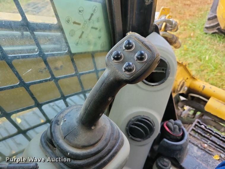 image for item DN3596 2011 Caterpillar 277C tracked skid steer loader