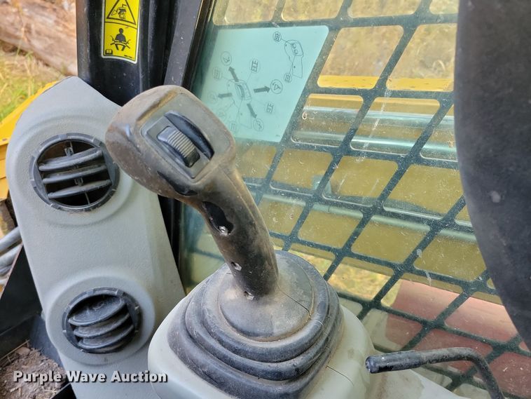 image for item DN3596 2011 Caterpillar 277C tracked skid steer loader