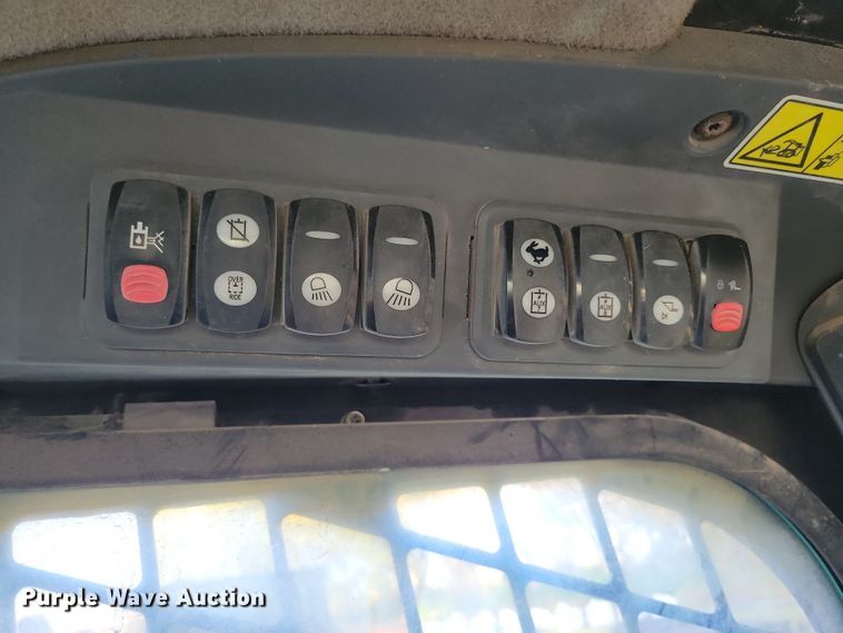 image for item DN3596 2011 Caterpillar 277C tracked skid steer loader