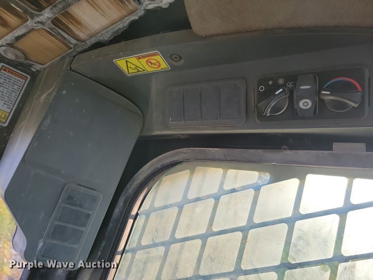 image for item DN3596 2011 Caterpillar 277C tracked skid steer loader