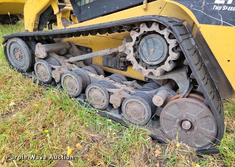 image for item DN3596 2011 Caterpillar 277C tracked skid steer loader